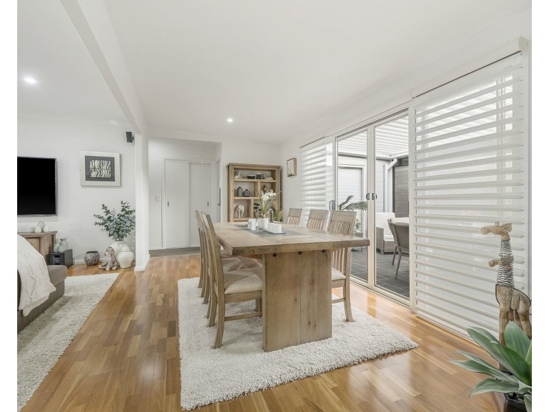 32 Southern Ocean Street, Lake Cathie NSW 2445