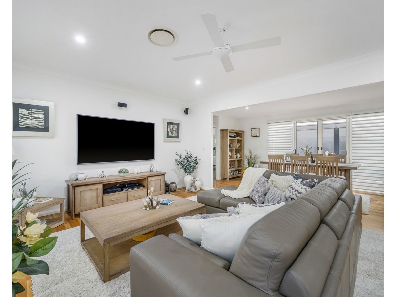 32 Southern Ocean Street, Lake Cathie NSW 2445