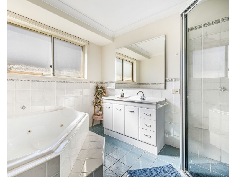 7 Solander Place, Lake Cathie NSW 2445