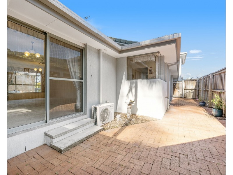 1/20 Tunis Street, Laurieton NSW 2443