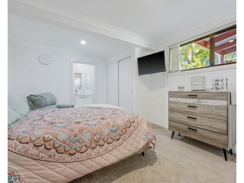 42 Tallong Drive, Lake Cathie NSW 2445