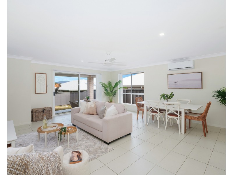 12 Antilles Way, Lake Cathie NSW 2445