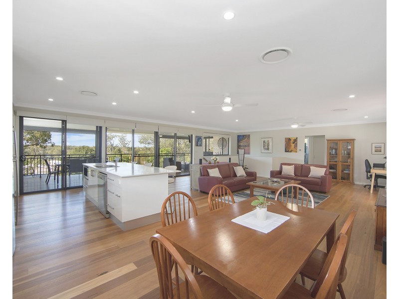 17 Lord Street, Laurieton NSW 2443