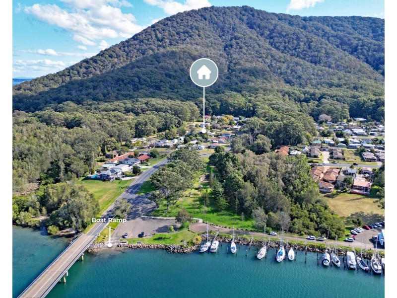 17 Lord Street, Laurieton NSW 2443