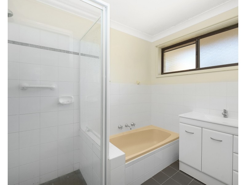 6 Phillip Close, Lakewood NSW 2443