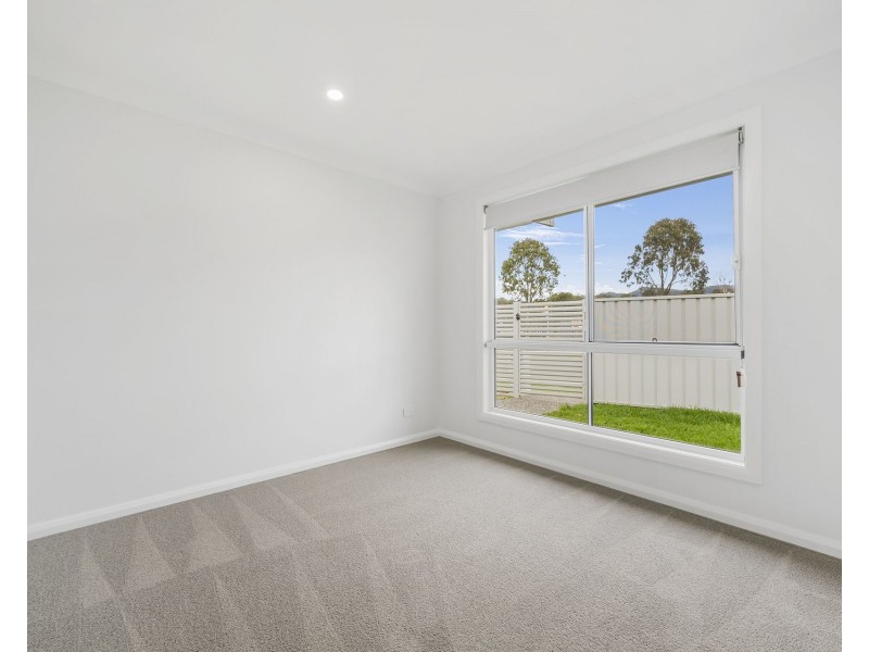 11 Wallum Drive, Lake Cathie NSW 2445