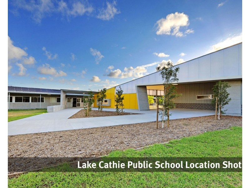 11 Wallum Drive, Lake Cathie NSW 2445