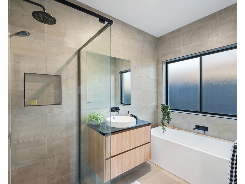 36D Summer Circuit, Lake Cathie NSW 2445