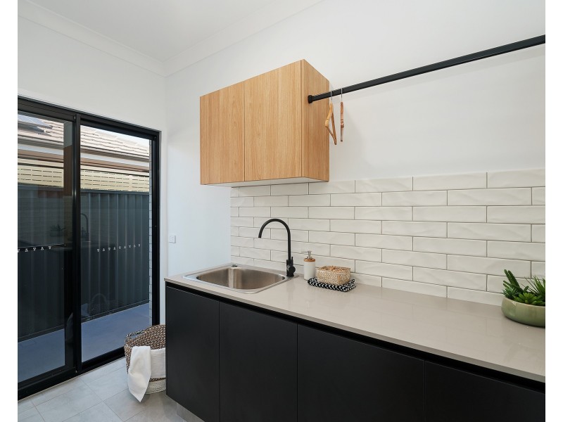 36D Summer Circuit, Lake Cathie NSW 2445