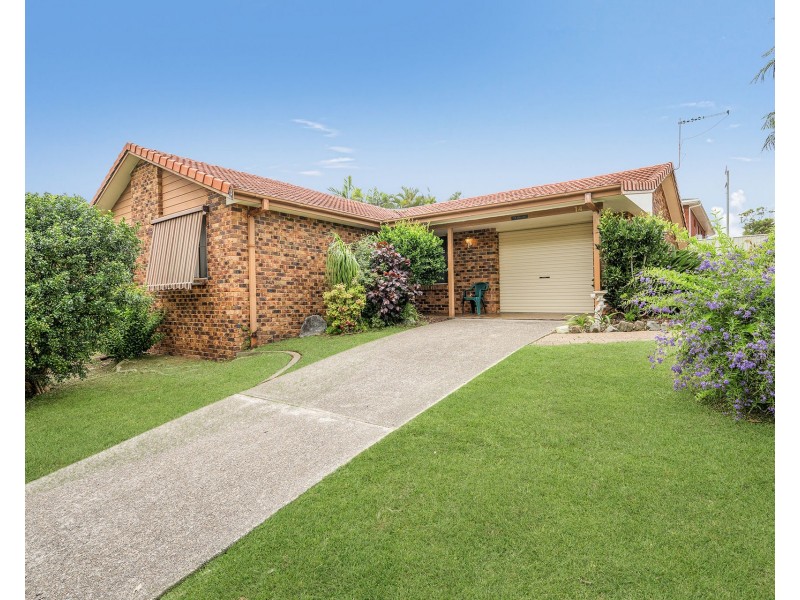 14 Fiona Crescent, Lake Cathie NSW 2445