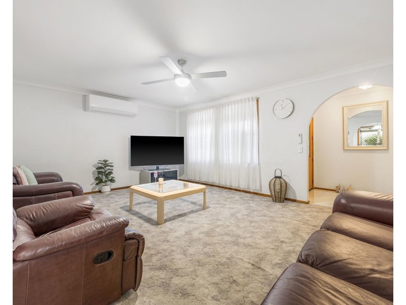 14 Fiona Crescent, Lake Cathie NSW 2445