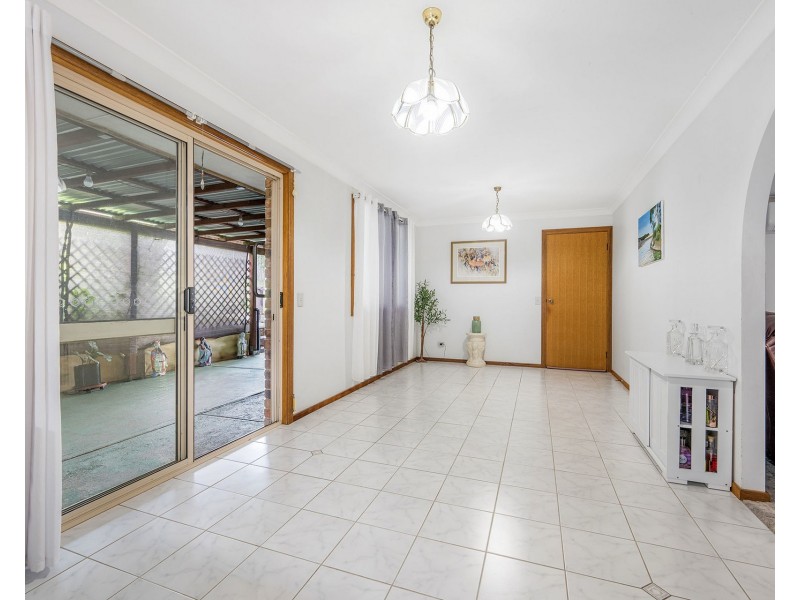 14 Fiona Crescent, Lake Cathie NSW 2445