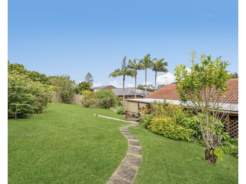 14 Fiona Crescent, Lake Cathie NSW 2445