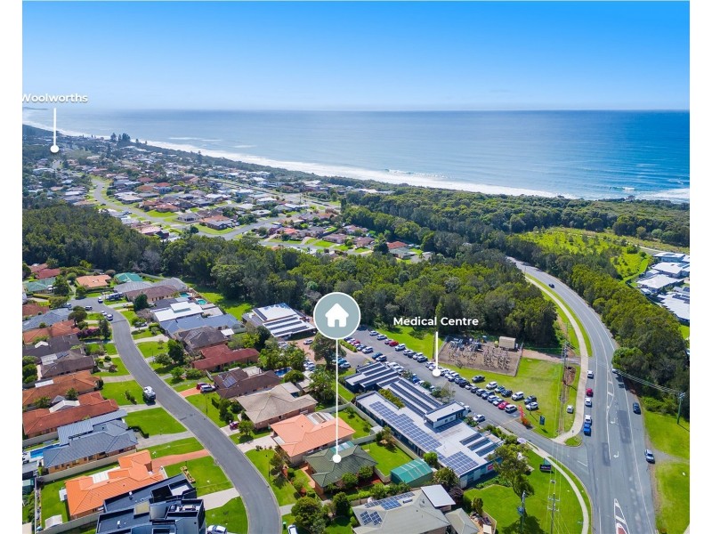 16 Bligh Place, Lake Cathie NSW 2445