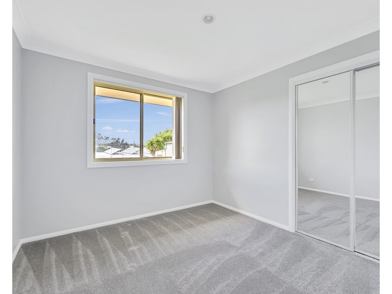 16 Bligh Place, Lake Cathie NSW 2445
