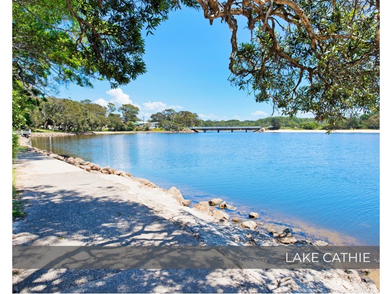 16 Bligh Place, Lake Cathie NSW 2445