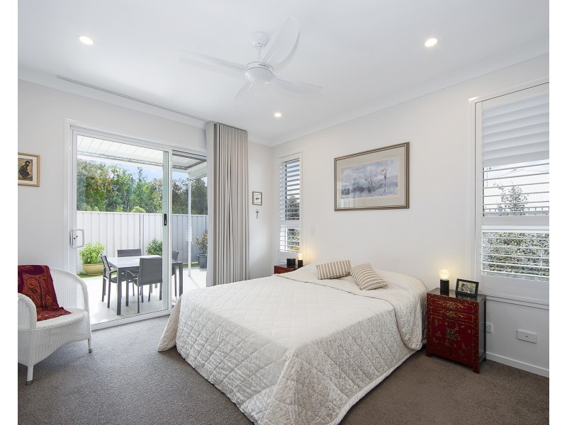 4 Aquamarine Lane, Lake Cathie NSW 2445