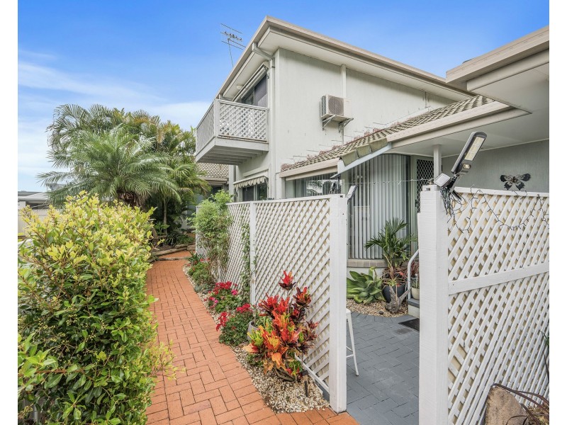 2/20 Tunis Street, Laurieton NSW 2443