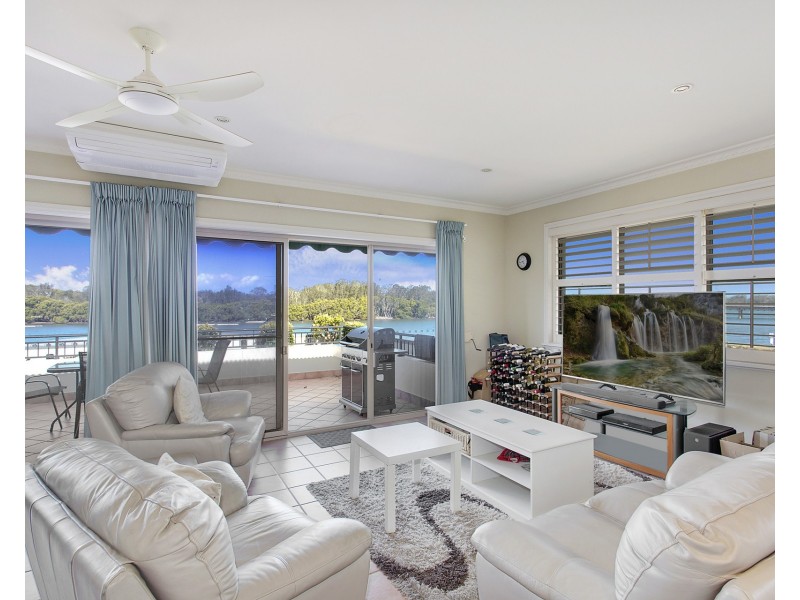 2/1 Wharf Street, Laurieton NSW 2443