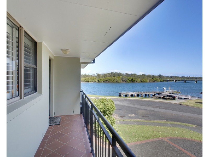 2/1 Wharf Street, Laurieton NSW 2443