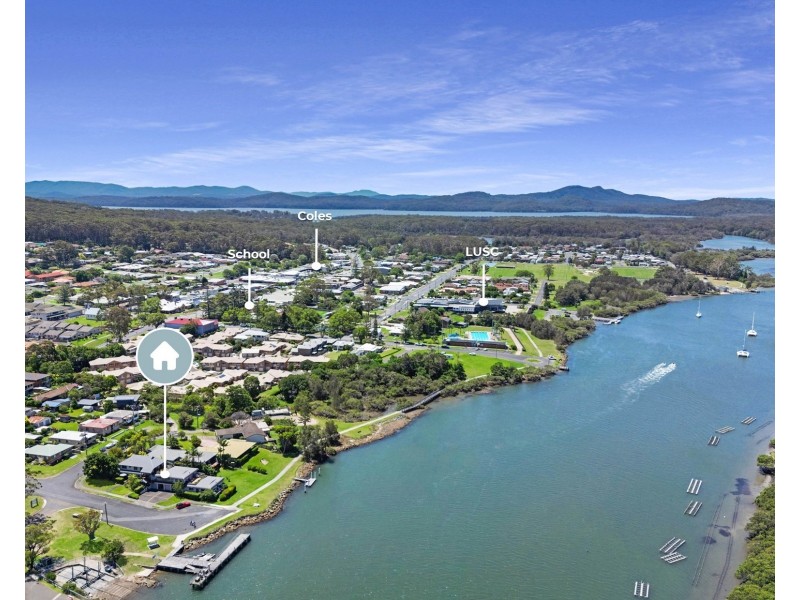 2/1 Wharf Street, Laurieton NSW 2443