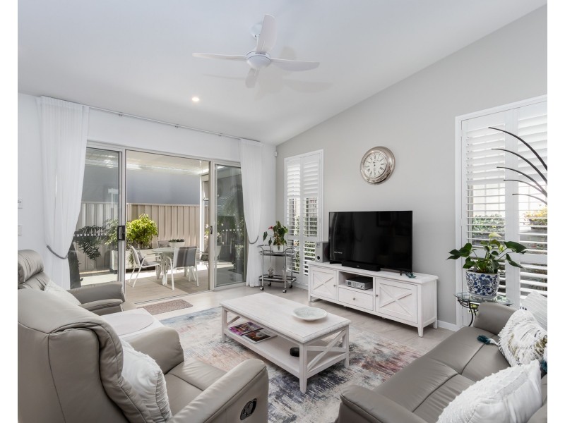 57 Larimar Loop, Lake Cathie NSW 2445