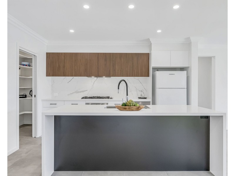 34 Vernon Circuit, Kew NSW 2439