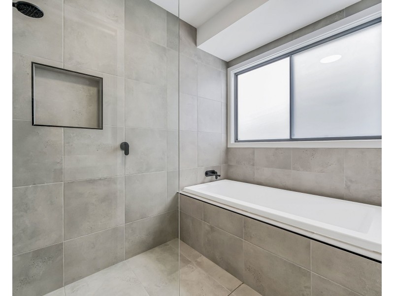 34 Vernon Circuit, Kew NSW 2439