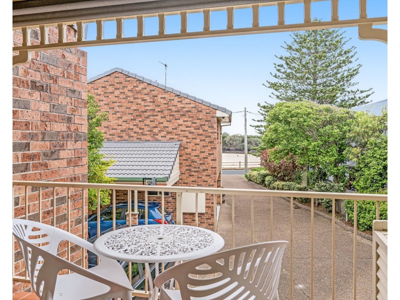 3/8 Bundella Avenue, Lake Cathie NSW 2445