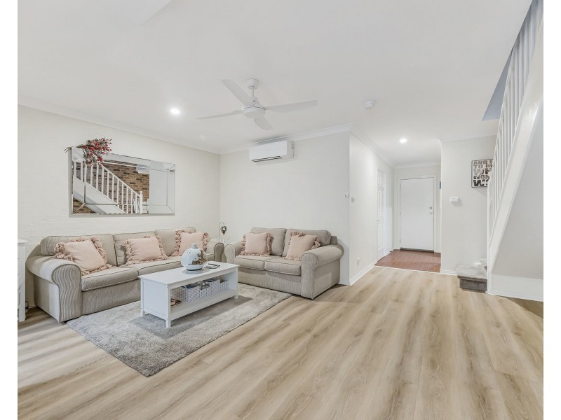 3/8 Bundella Avenue, Lake Cathie NSW 2445