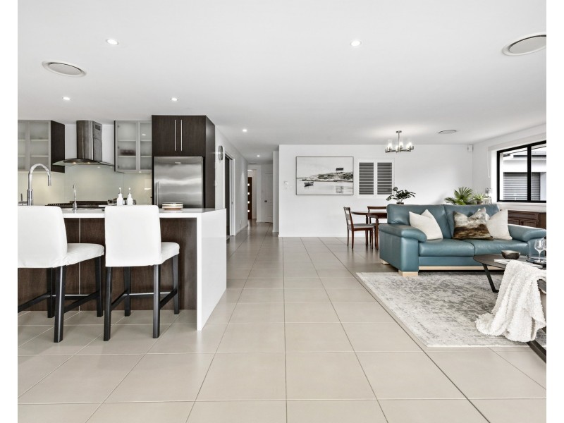 8 St Vincents Way, Bonny Hills NSW 2445