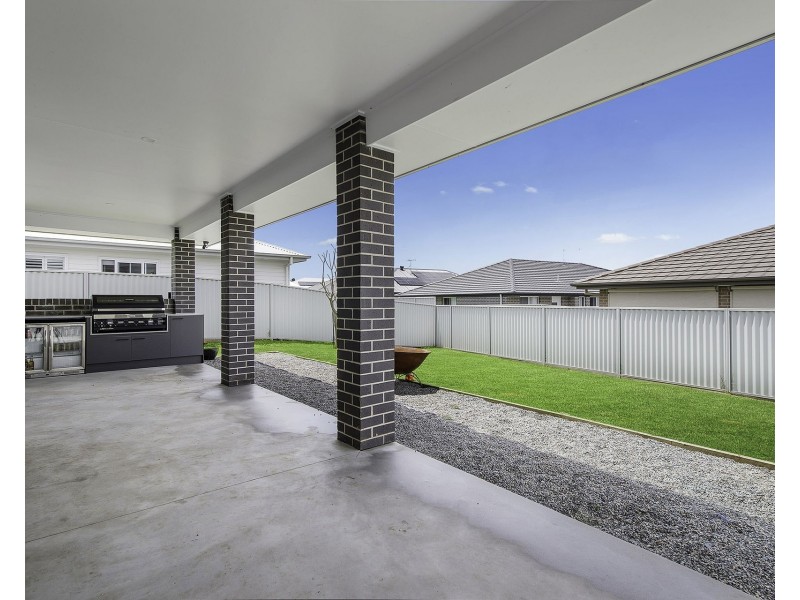 6 Barbuda Way, Lake Cathie NSW 2445