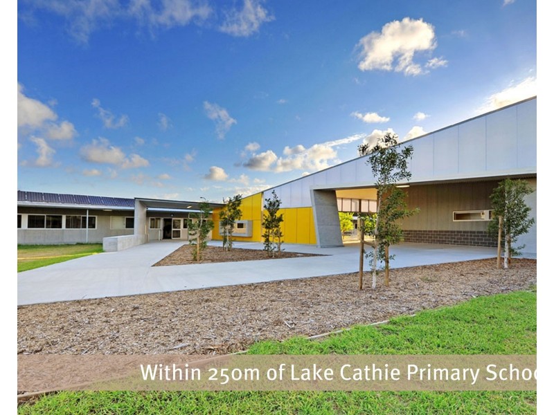 6 Barbuda Way, Lake Cathie NSW 2445