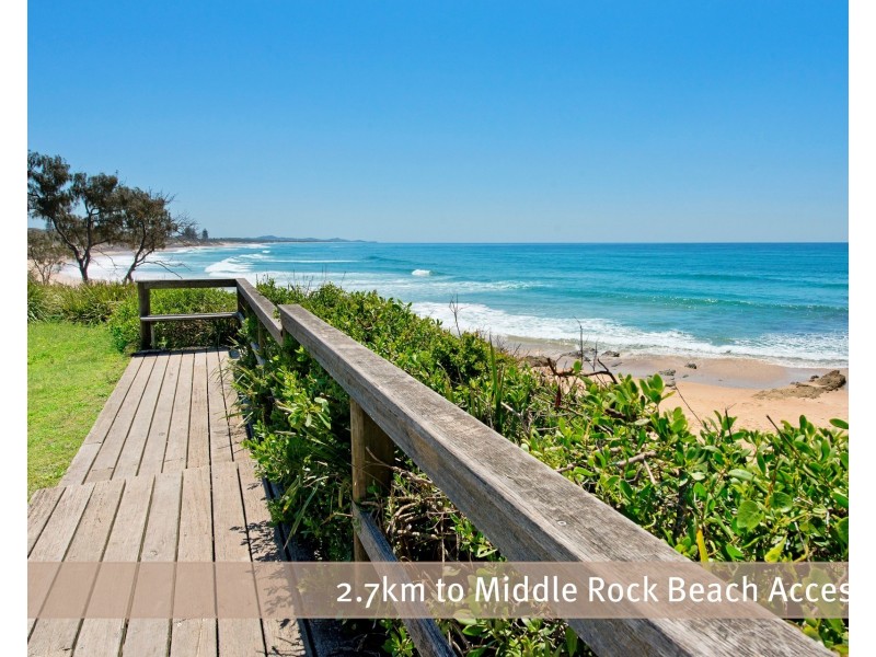 6 Barbuda Way, Lake Cathie NSW 2445