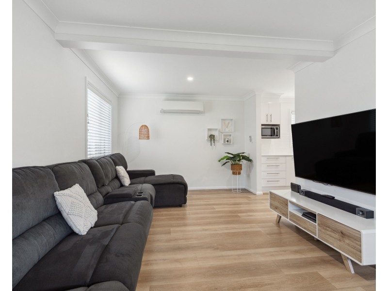 11 Arnott Street, Laurieton NSW 2443