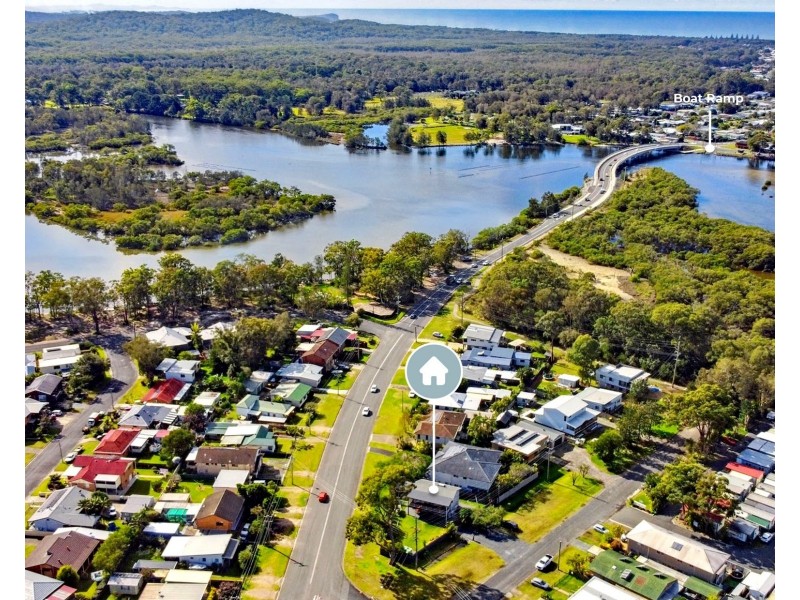 11 Arnott Street, Laurieton NSW 2443