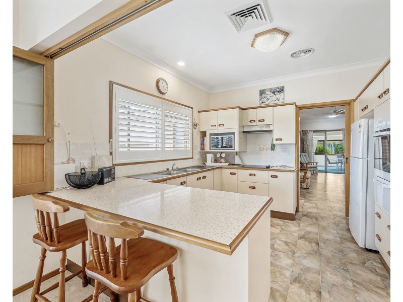 46 Waterview Crescent, West Haven NSW 2443