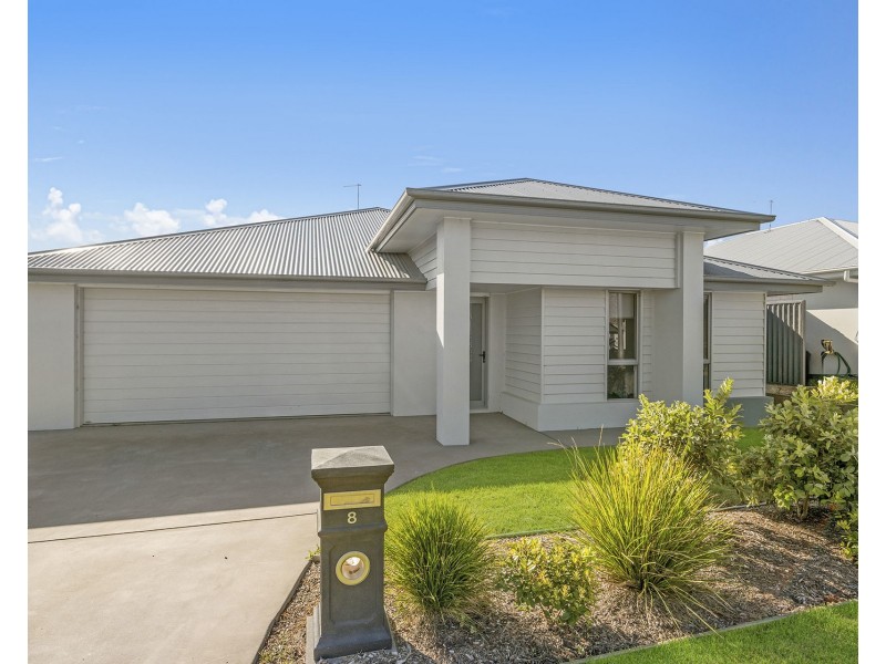 8 Anegada Road, Lake Cathie NSW 2445