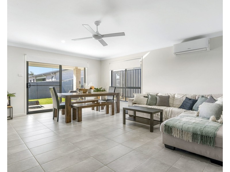 8 Anegada Road, Lake Cathie NSW 2445