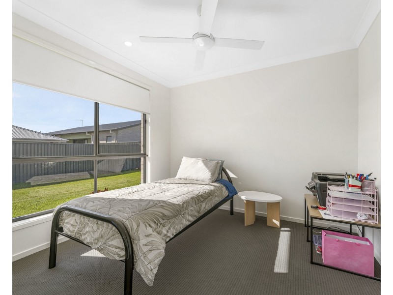 8 Anegada Road, Lake Cathie NSW 2445