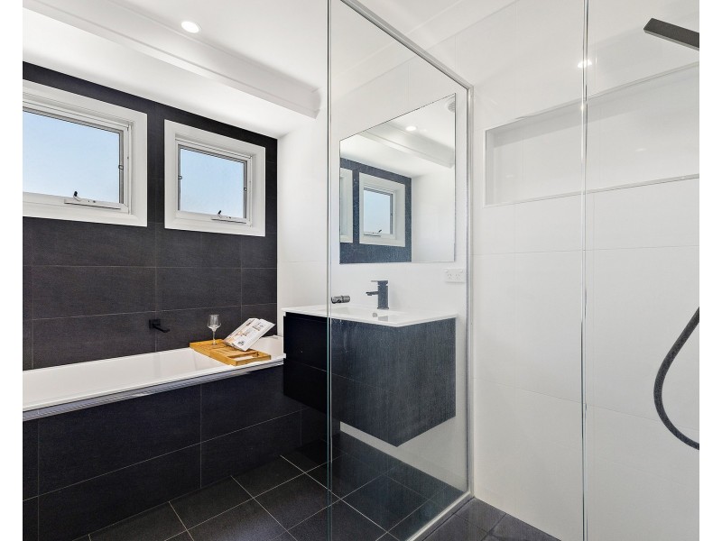 9 Ella Close, Bonny Hills NSW 2445