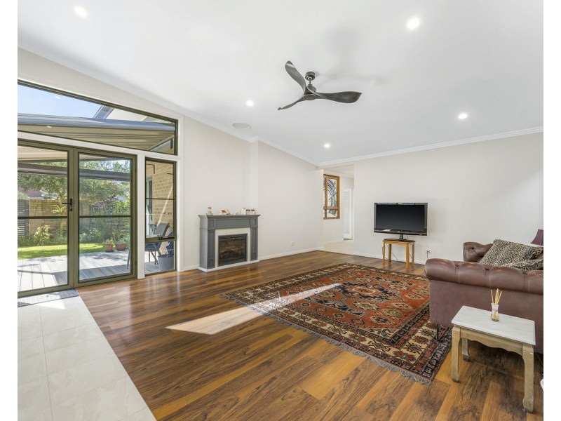 1580 Ocean Drive, Lake Cathie NSW 2445