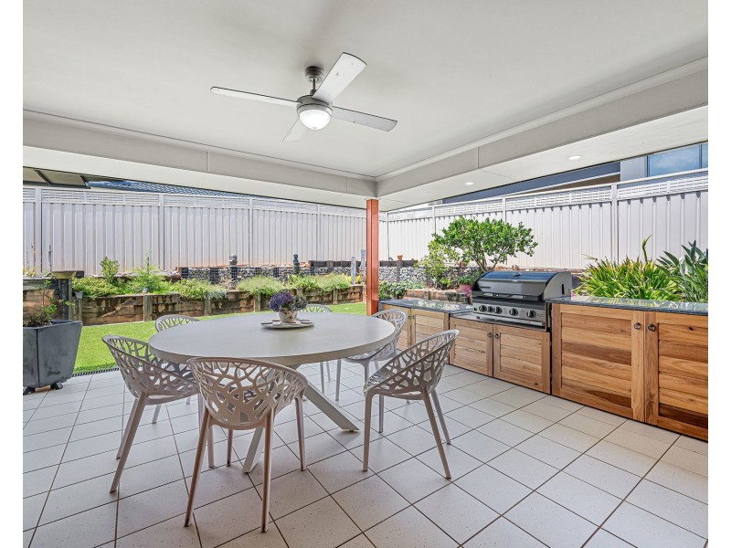 5 Catalina Close, Lake Cathie NSW 2445