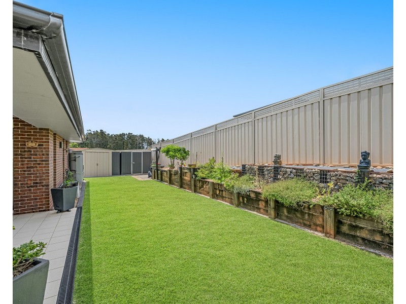 5 Catalina Close, Lake Cathie NSW 2445