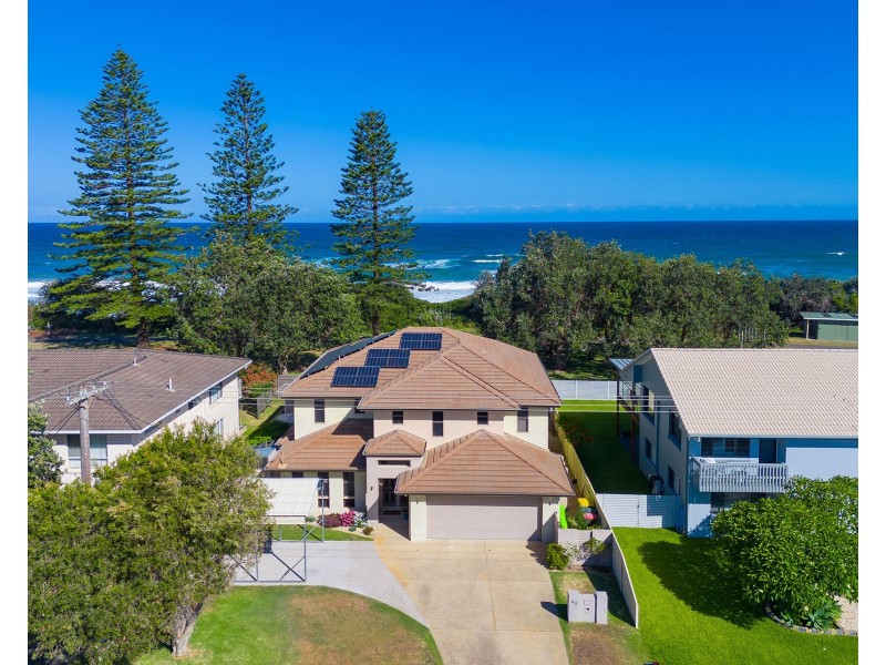 30 Chepana Street, Lake Cathie NSW 2445