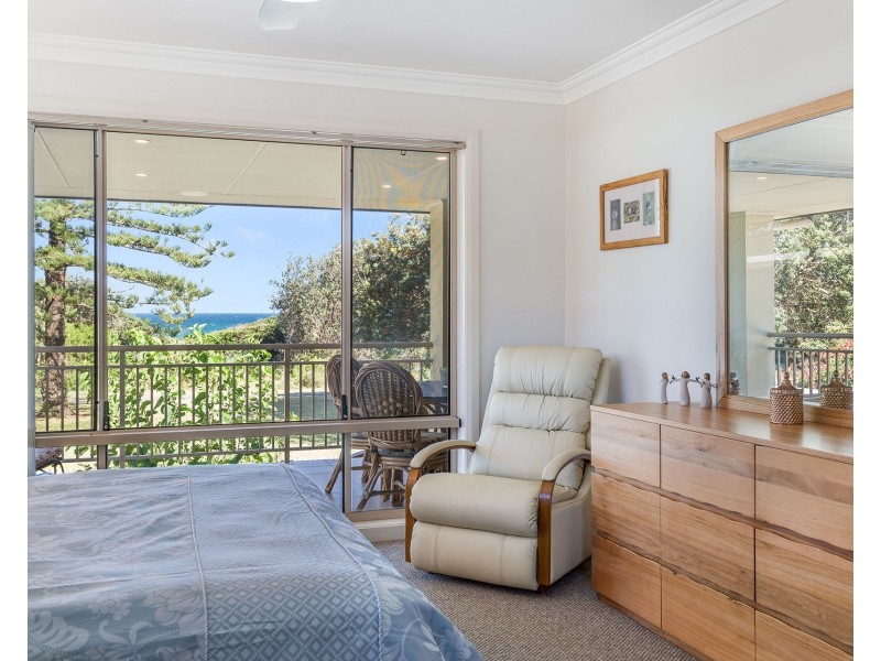 30 Chepana Street, Lake Cathie NSW 2445