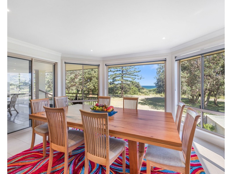 30 Chepana Street, Lake Cathie NSW 2445