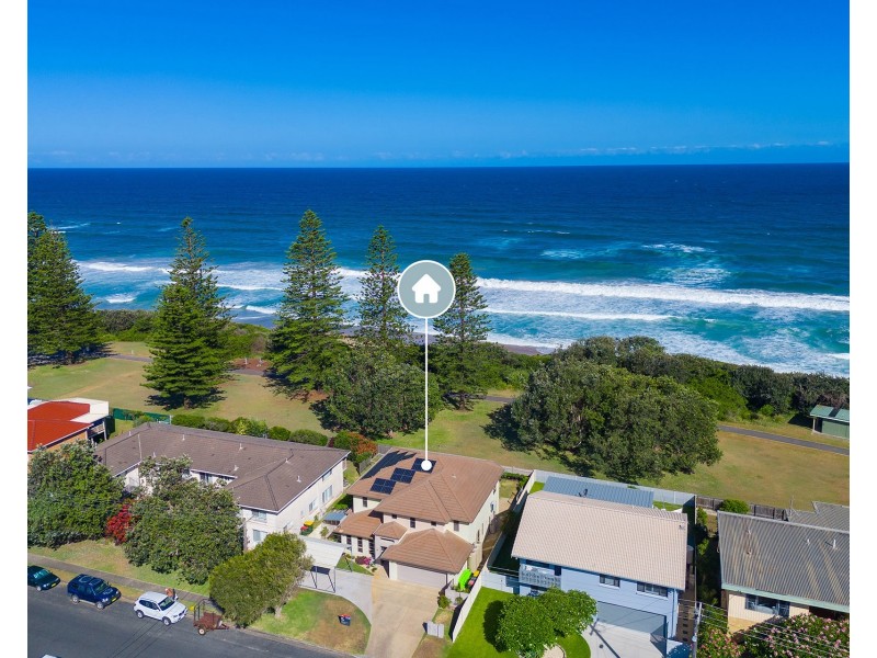 30 Chepana Street, Lake Cathie NSW 2445