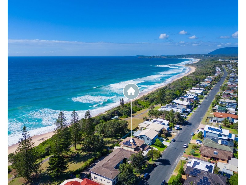 30 Chepana Street, Lake Cathie NSW 2445