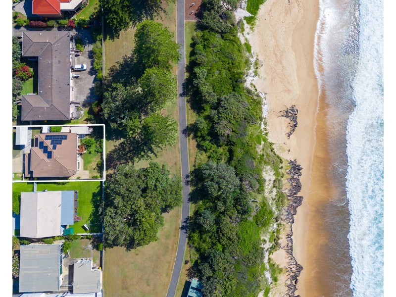 30 Chepana Street, Lake Cathie NSW 2445